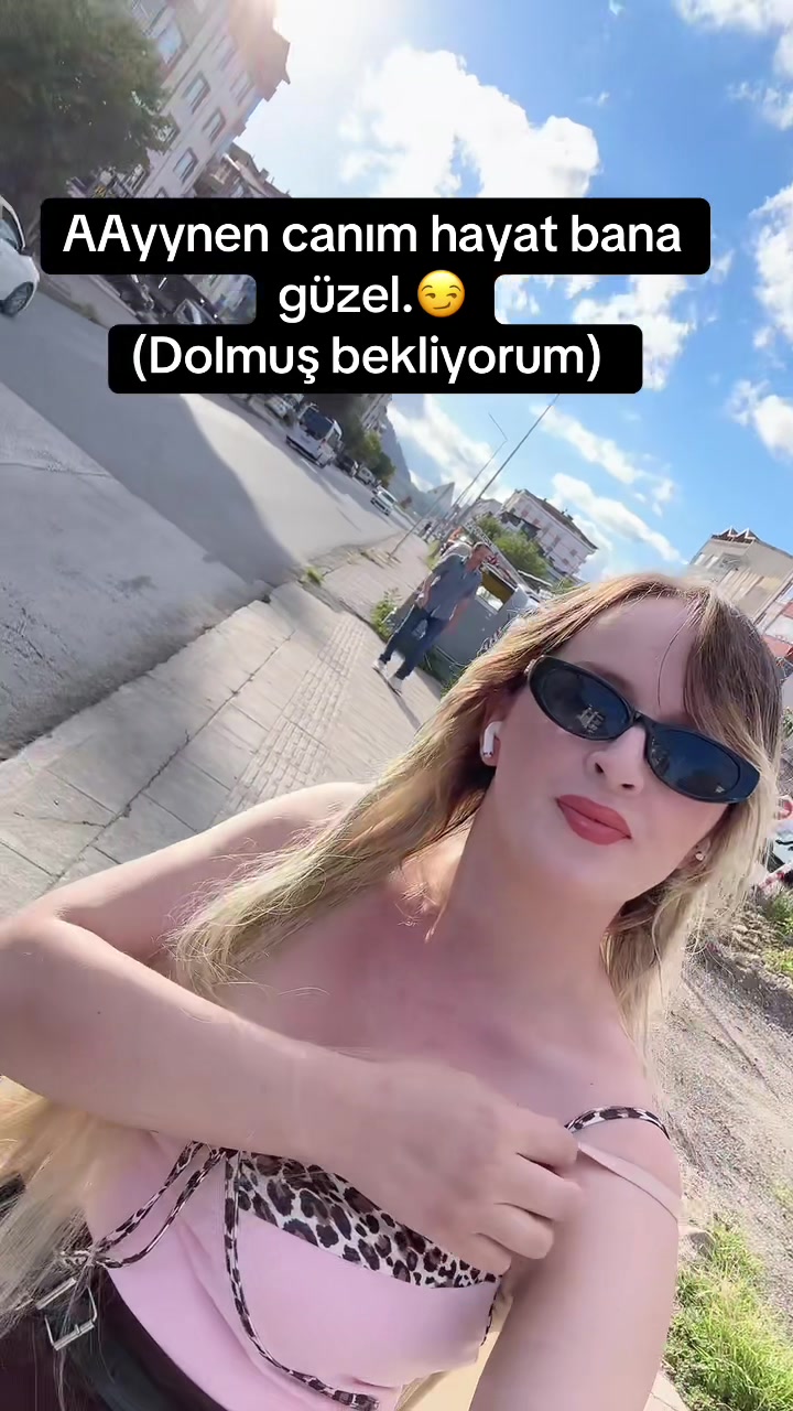 @Derya Bas