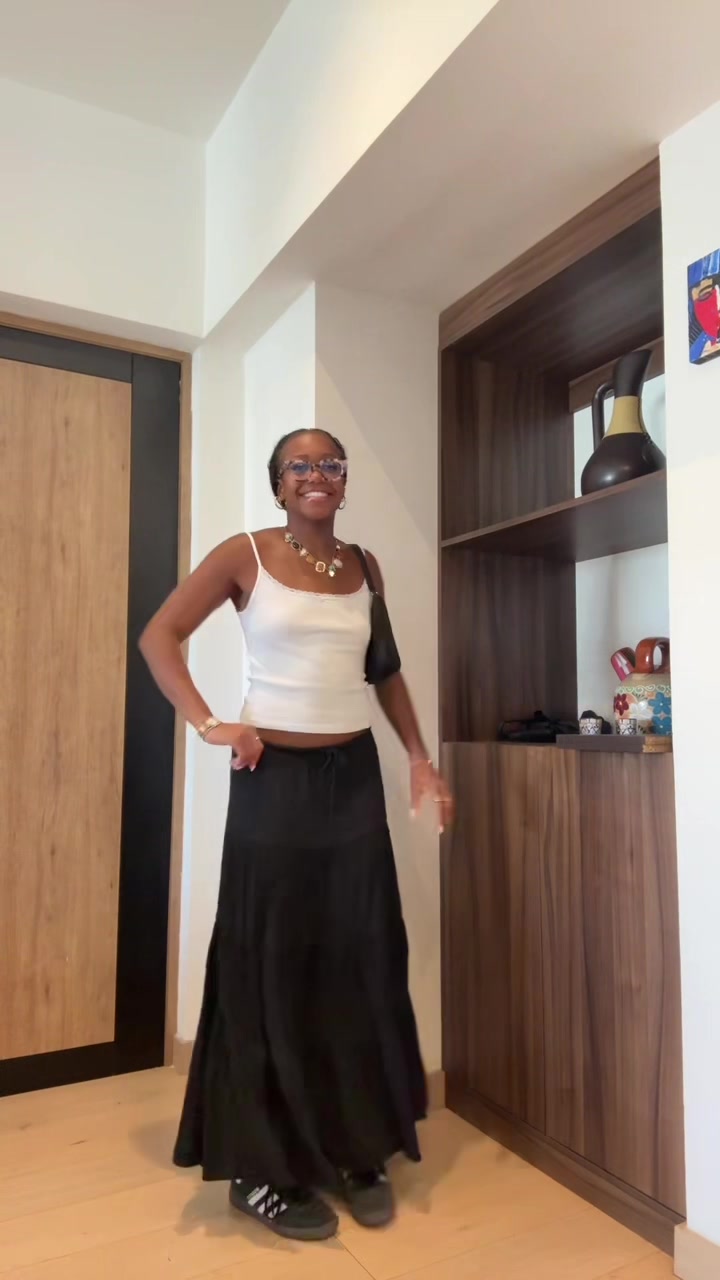@grandmaskirt04