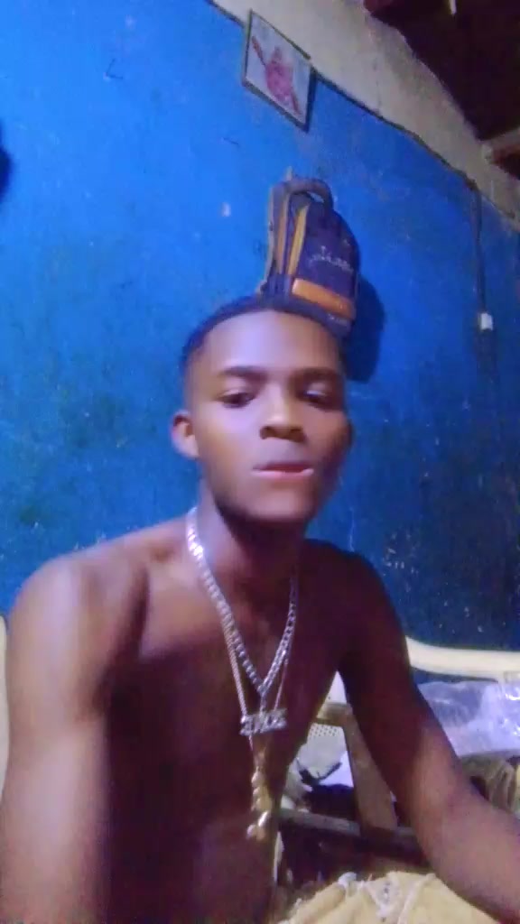 @Abobolai