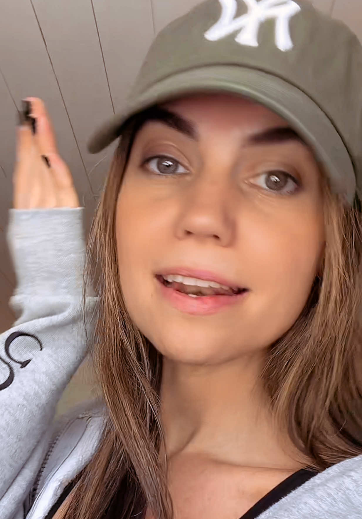 @Nikki