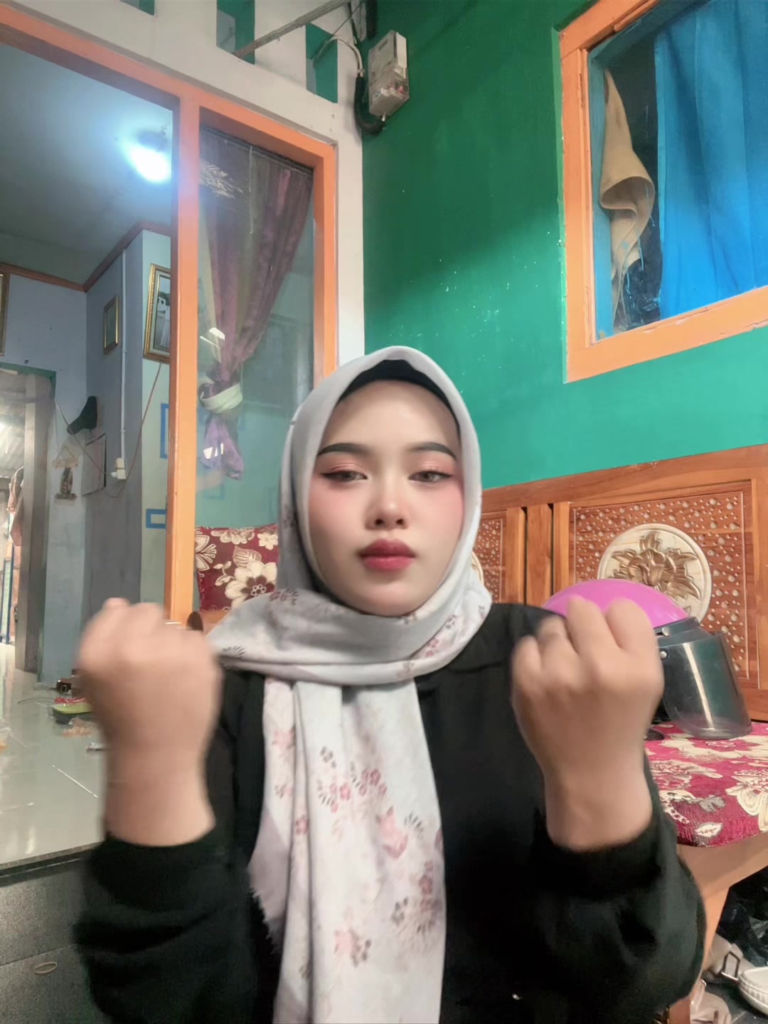 @namanya_dinda 💅