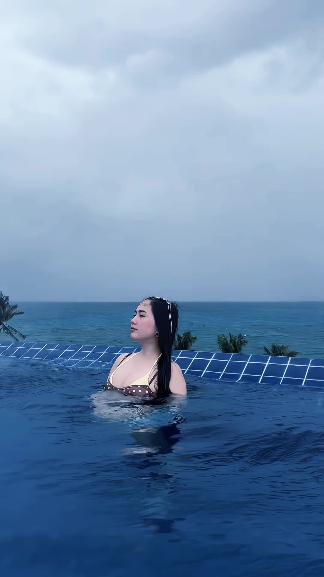 @Hazelpetipit