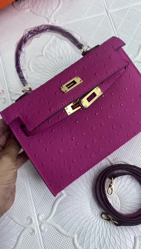 @Golden_Glow_Couture