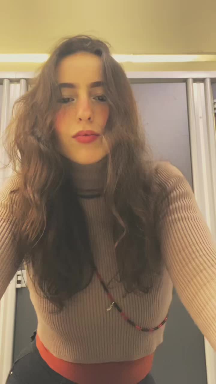 @Gabriela Simi