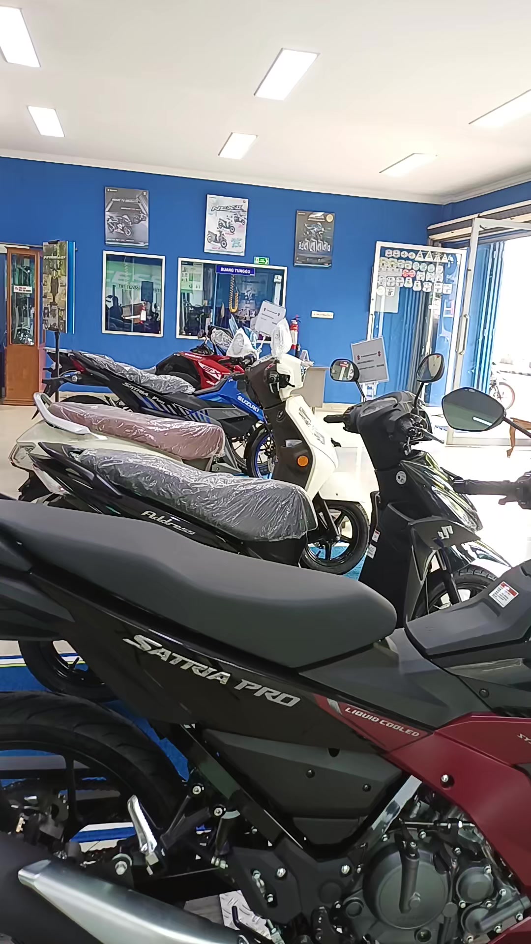 @suzuki hayam wuruk