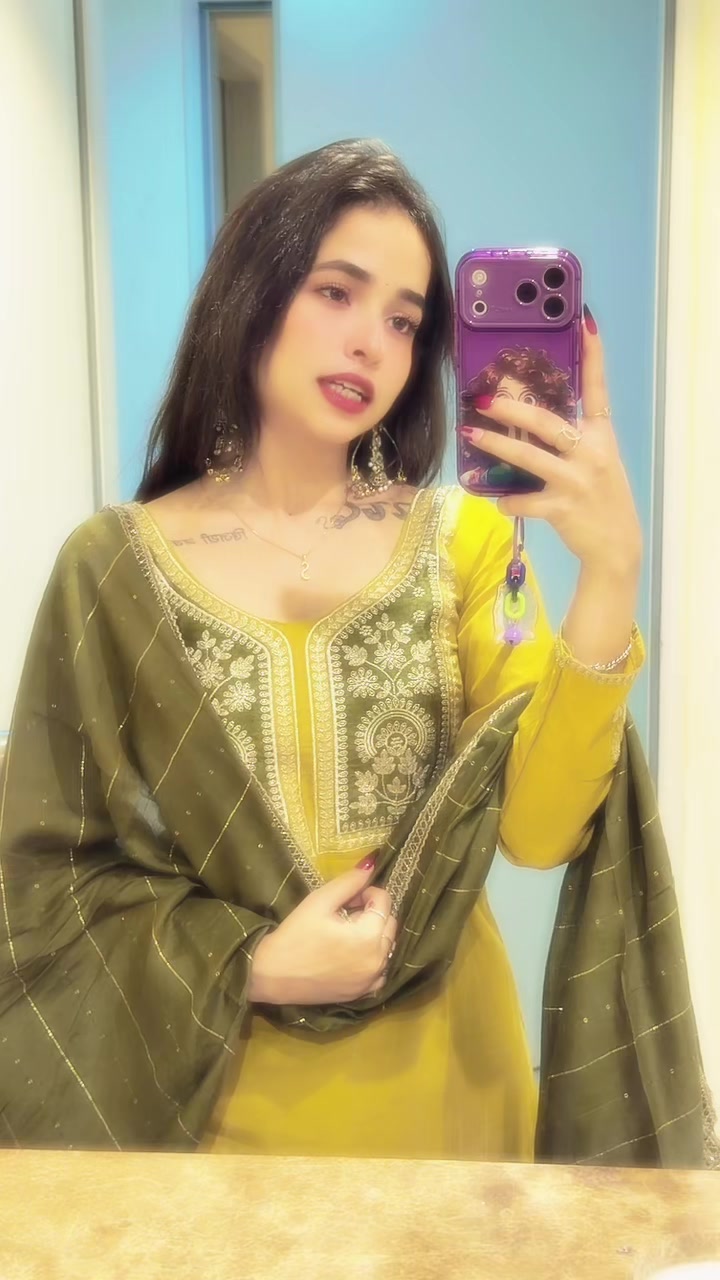 @hey__shraddhaaaa