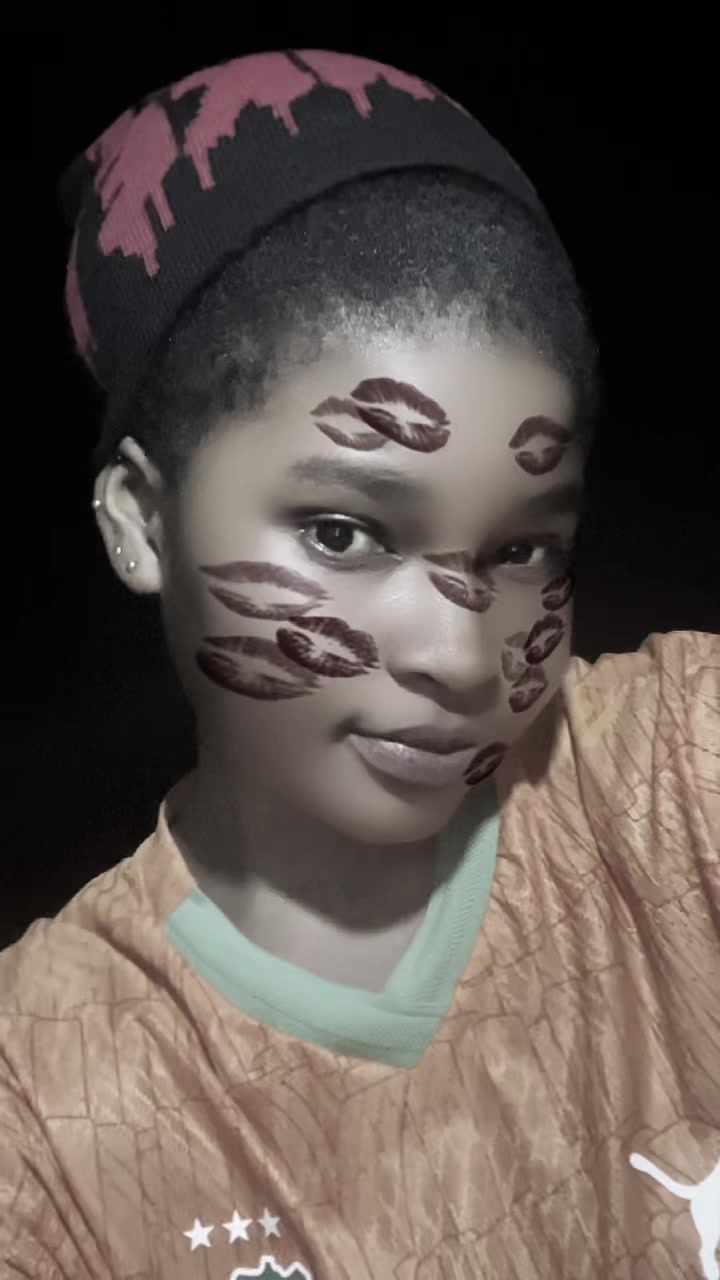 @Amina aminaxbgxvdAmi