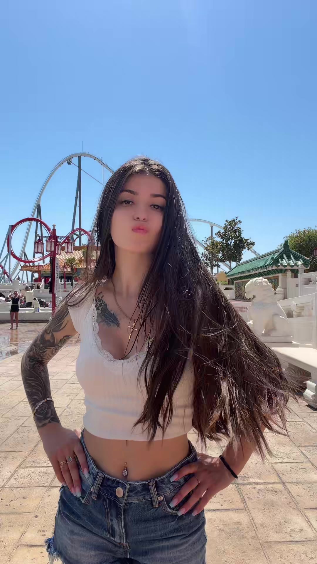 @🦋Vio🥀🖤