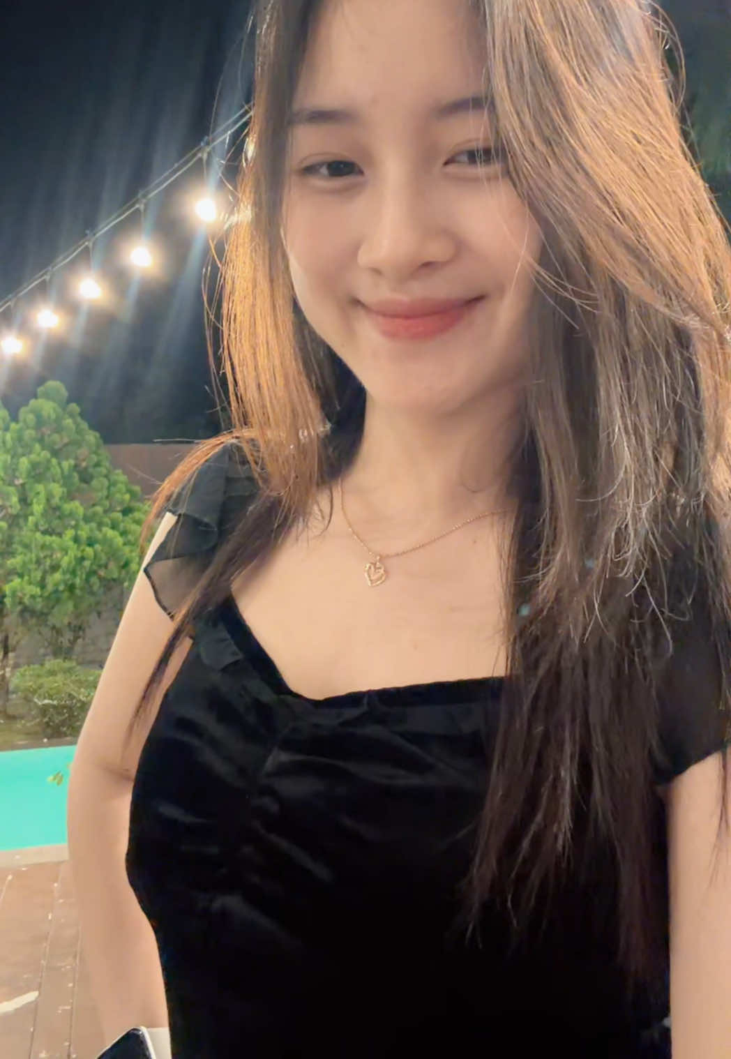 @E c y