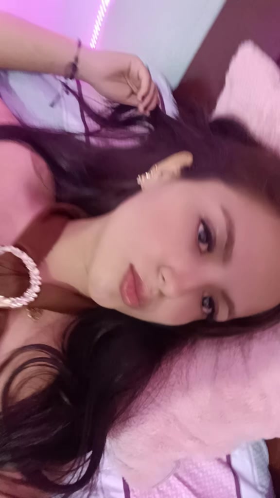 @🫆🧚🏻&zwj;♀️Vane