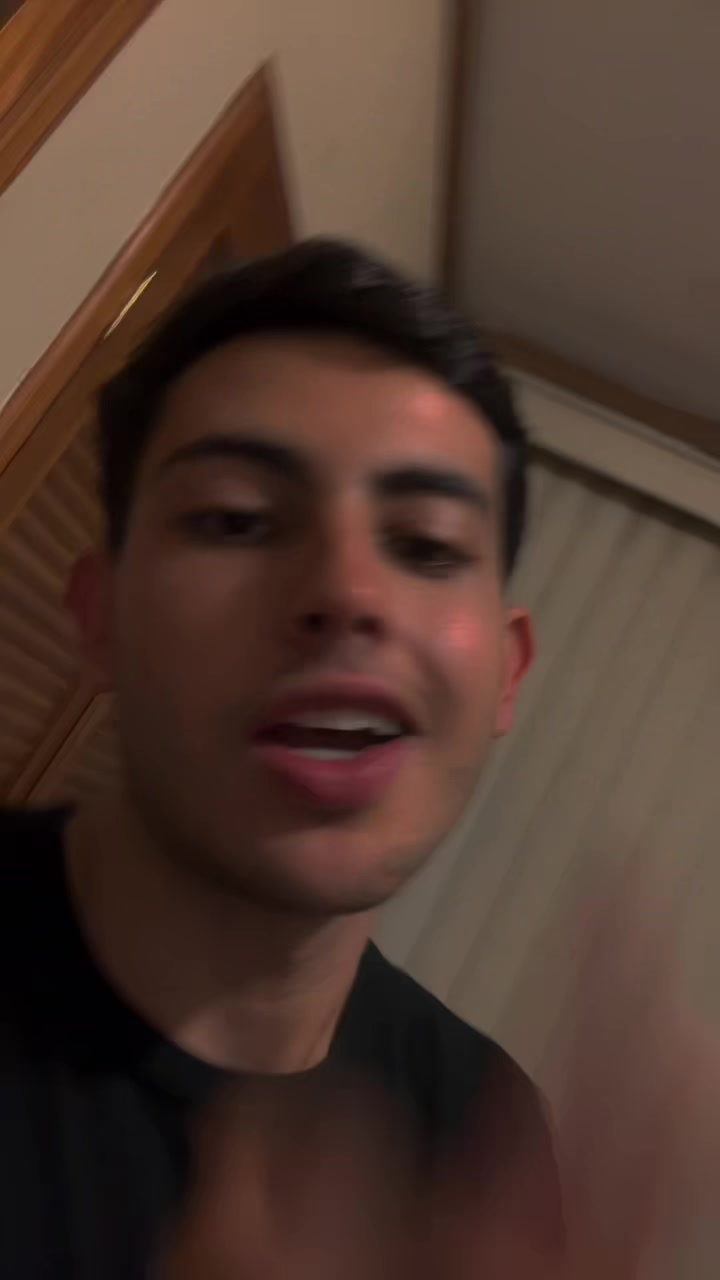 @Vibez