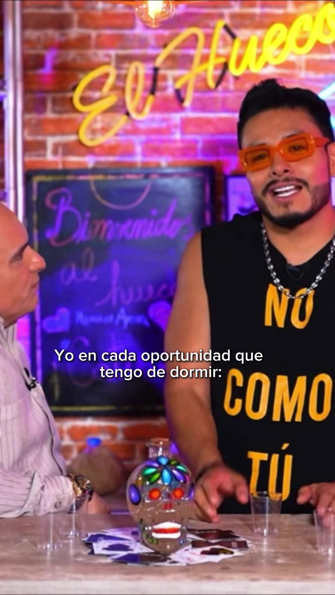 @Elhueco_