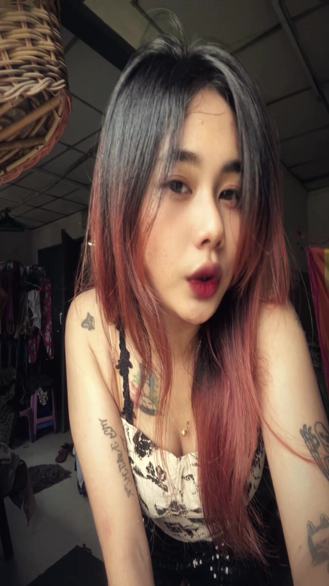 @Tin Zar Naing(Official acc)🌺