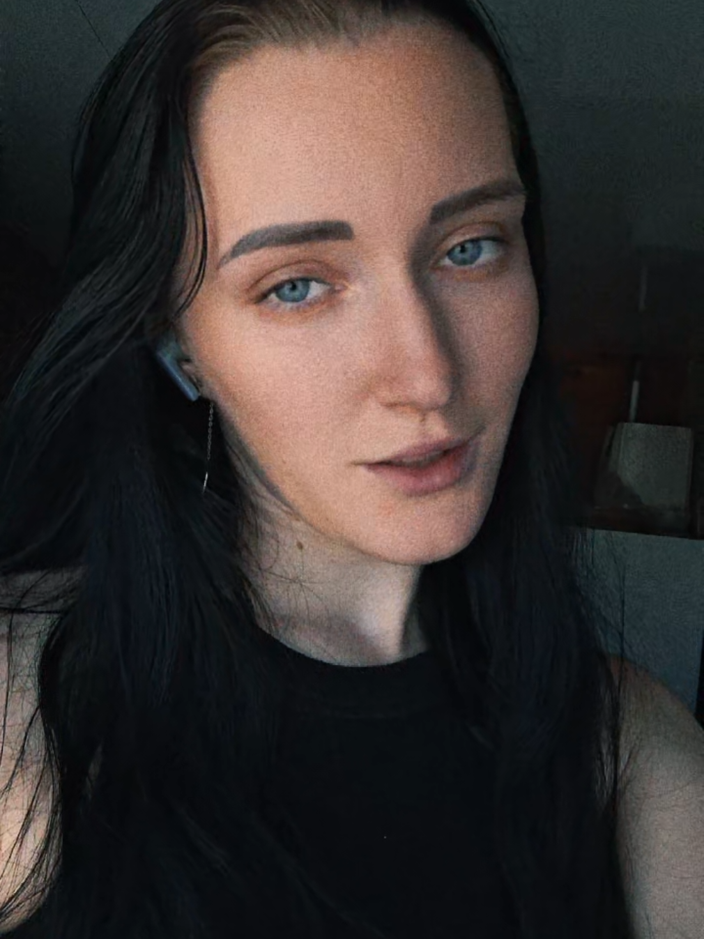@Саша🖤