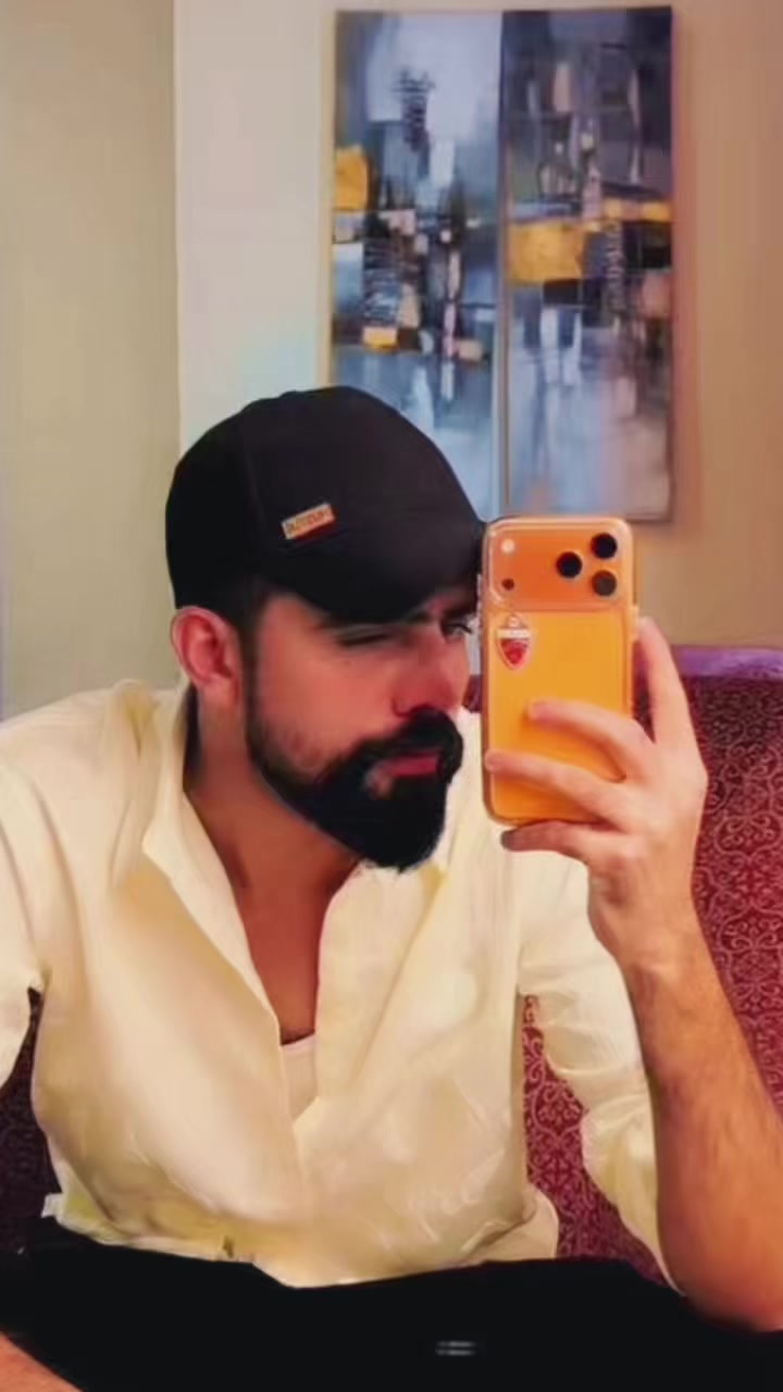 @𝓐𝔂𝓪𝓷 👑
