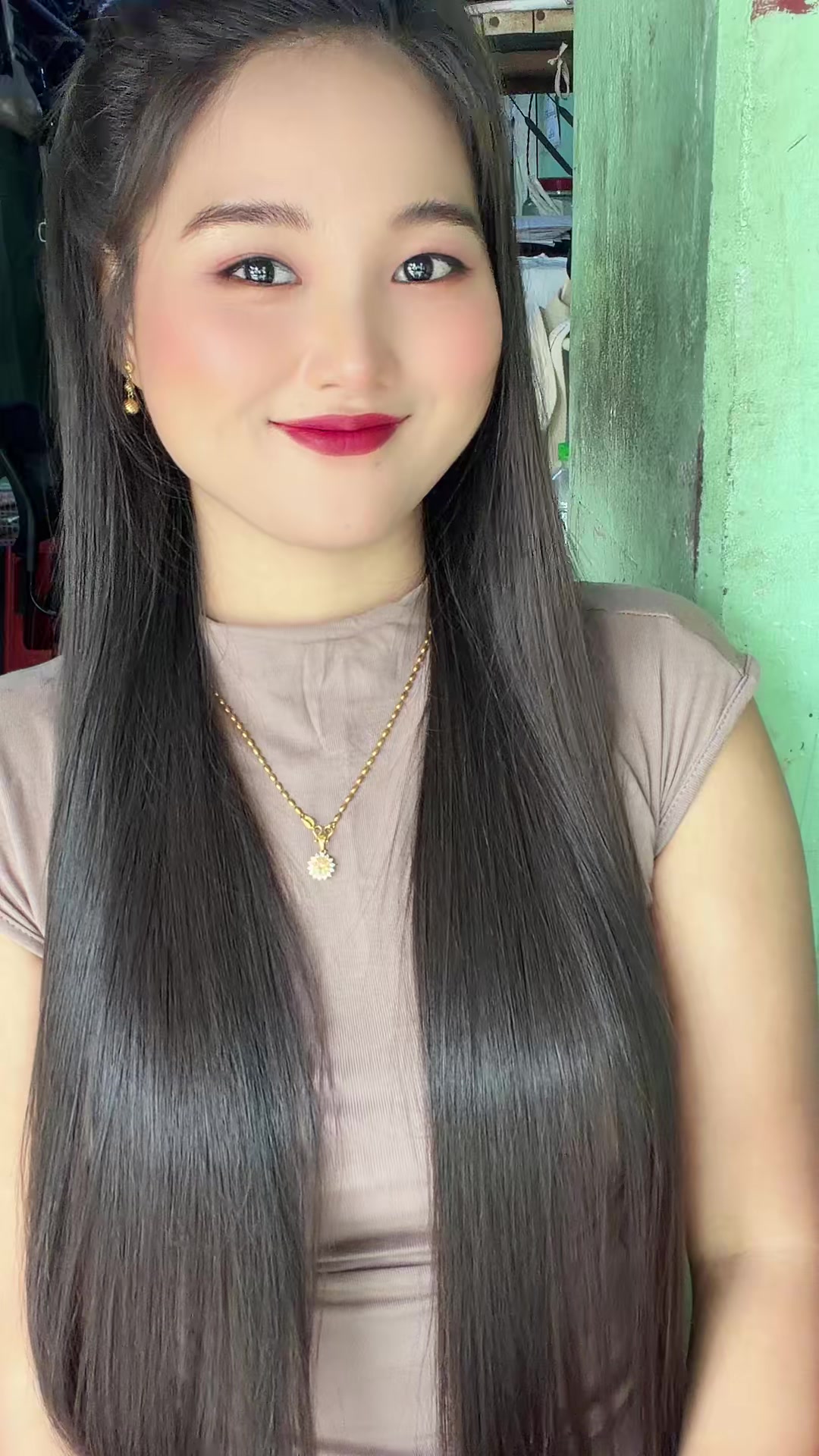 @May Zon Htet(ကသာသူလေးပါ)