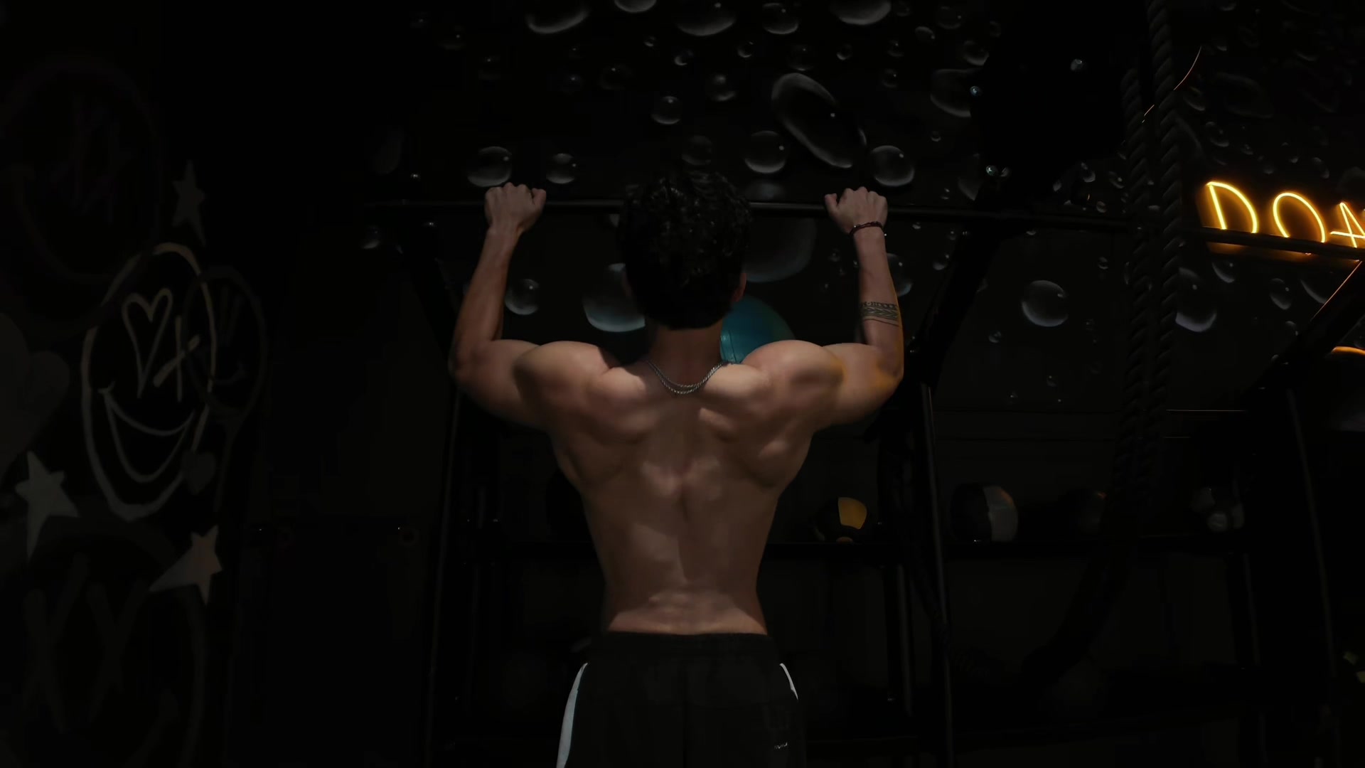 @Zeus L