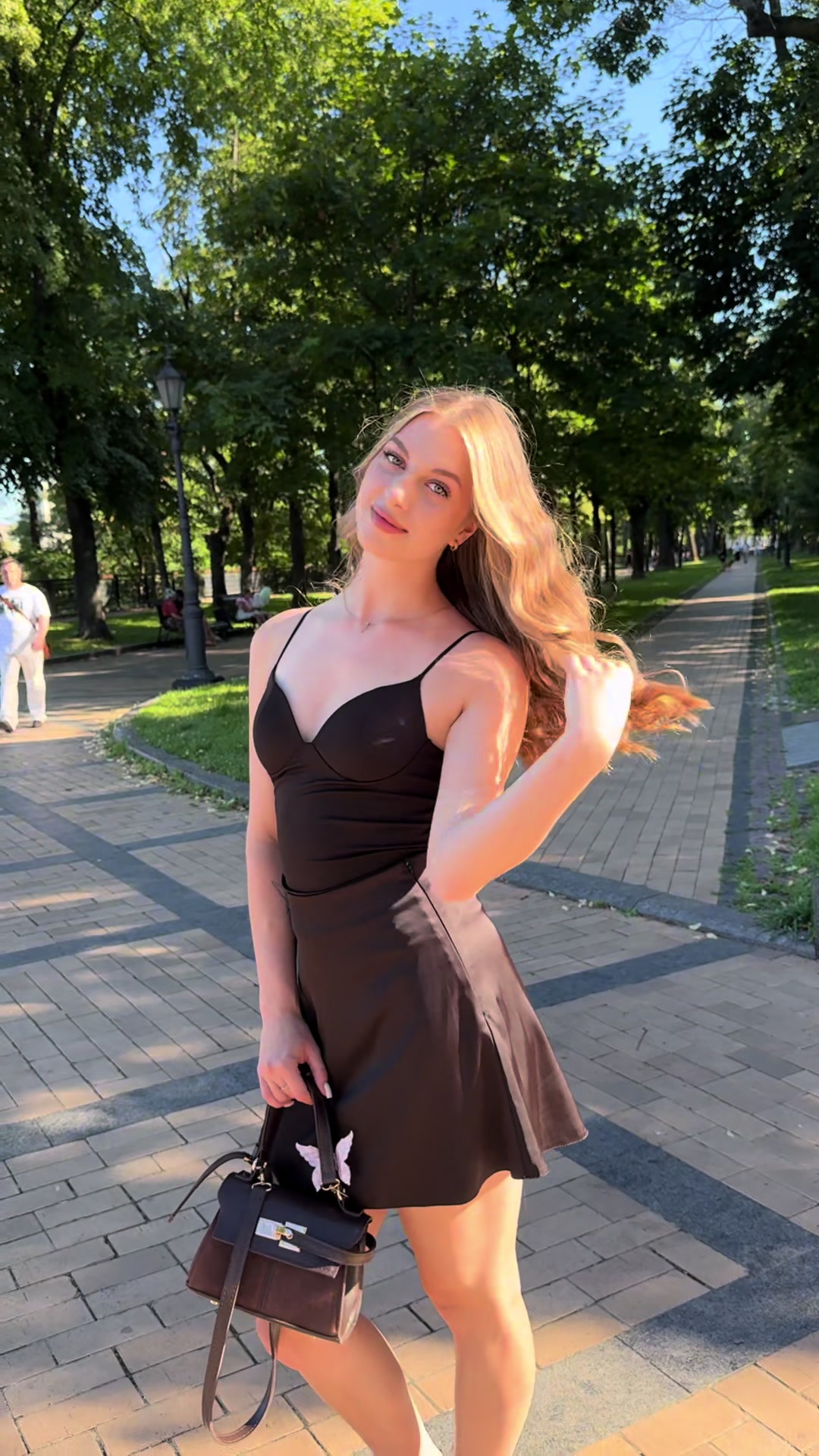 @TAMILA🧸