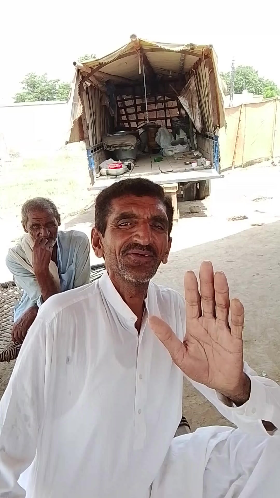 @m Khalid Abbas