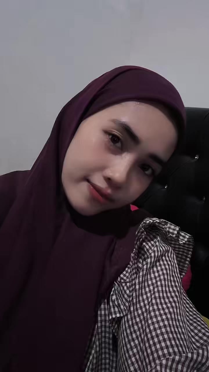 @Cha