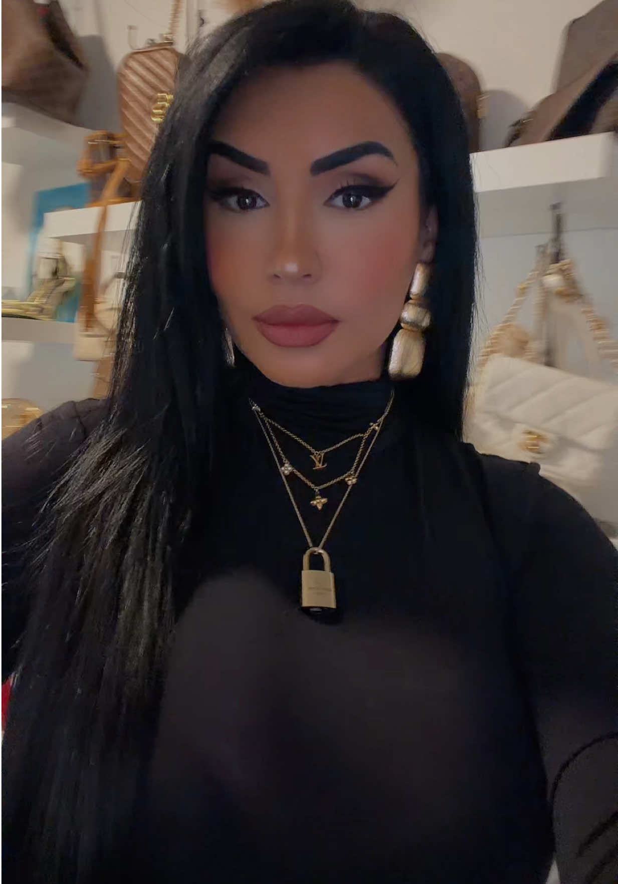 @zarazaherr