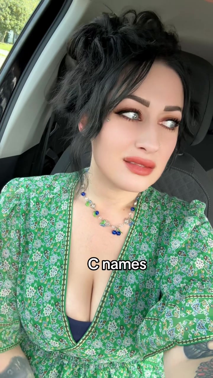 @Valentina Marie
