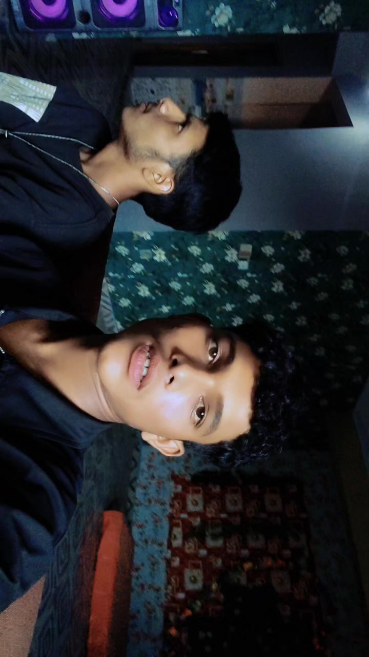@โ๐ฏ๐ข๐ฅ๐ฅ๐๐ง ๐๐๐ขโ