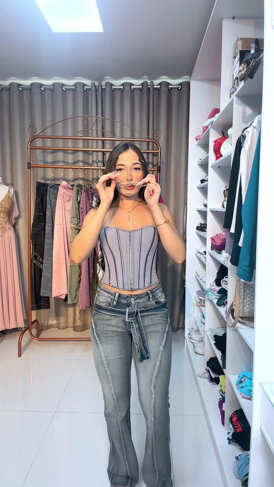 @imnoteshey