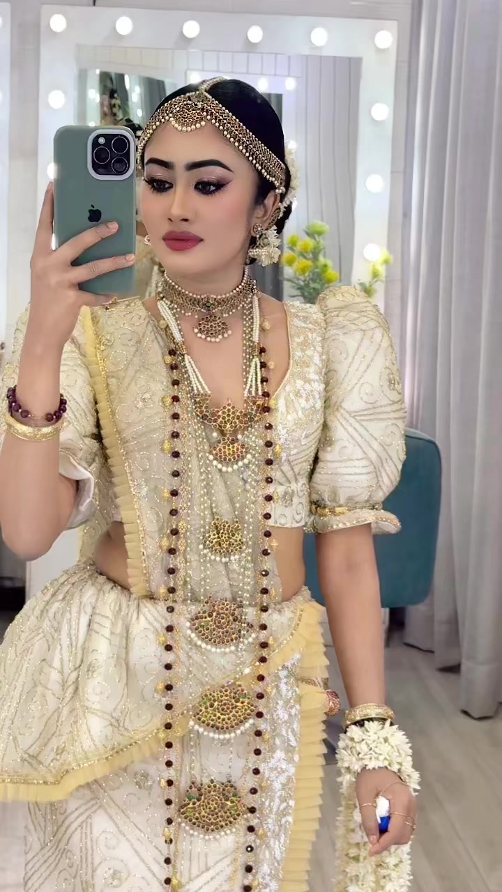 @Naduni 🤍