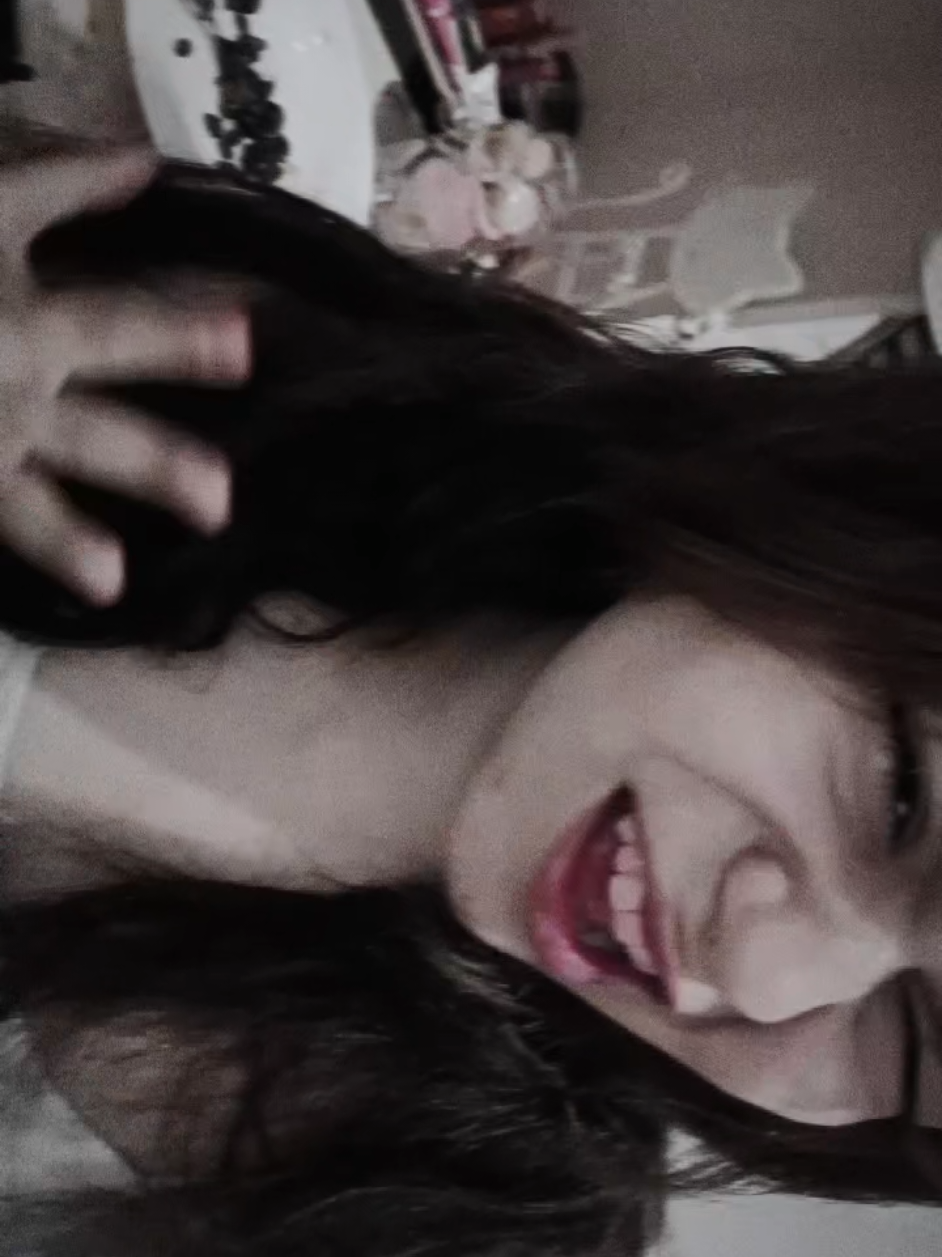 @OtistikLaraa
