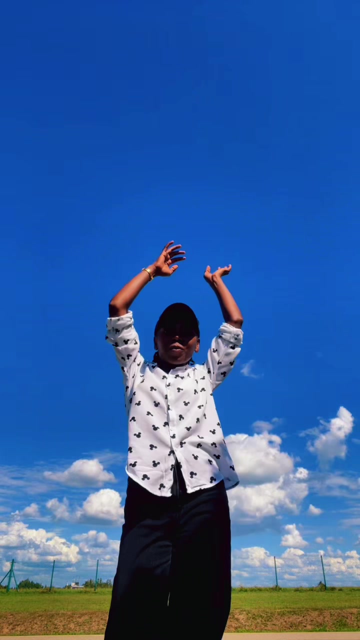 @Tinatan🦋🇹🇿🇵🇱