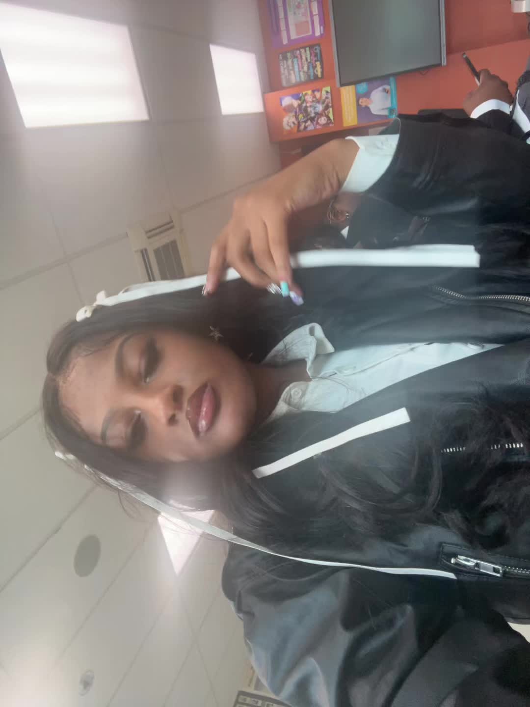@niyaaaa