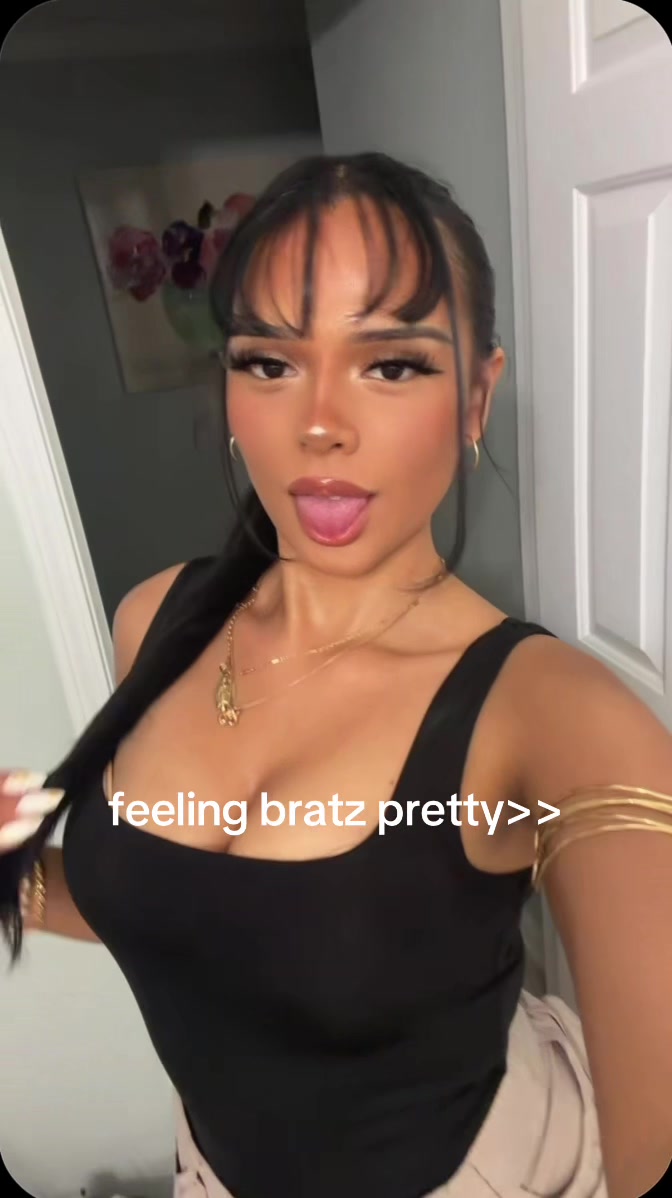 @latinaalexxx