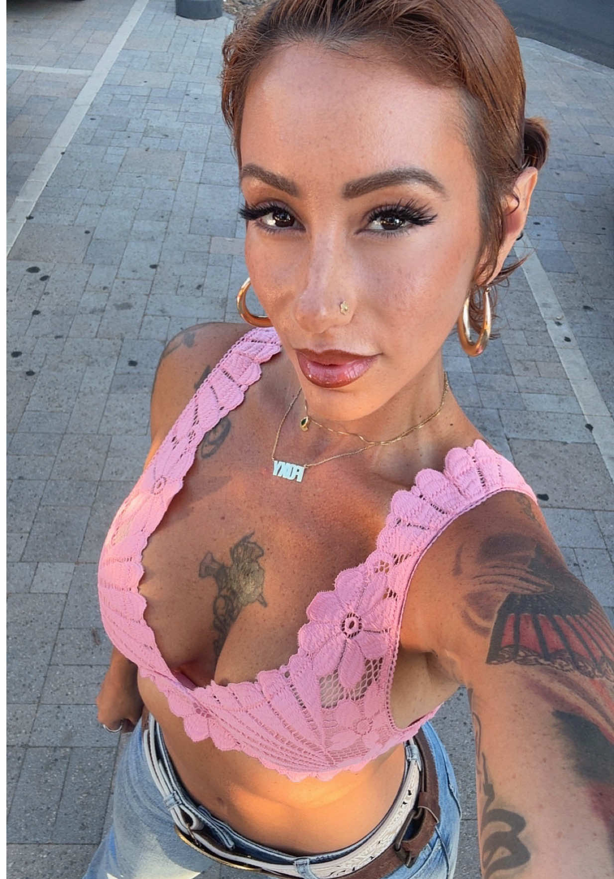 @AlexisthatFox