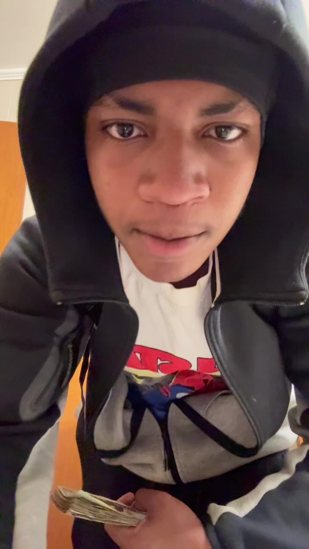 @ig @poohfoek_