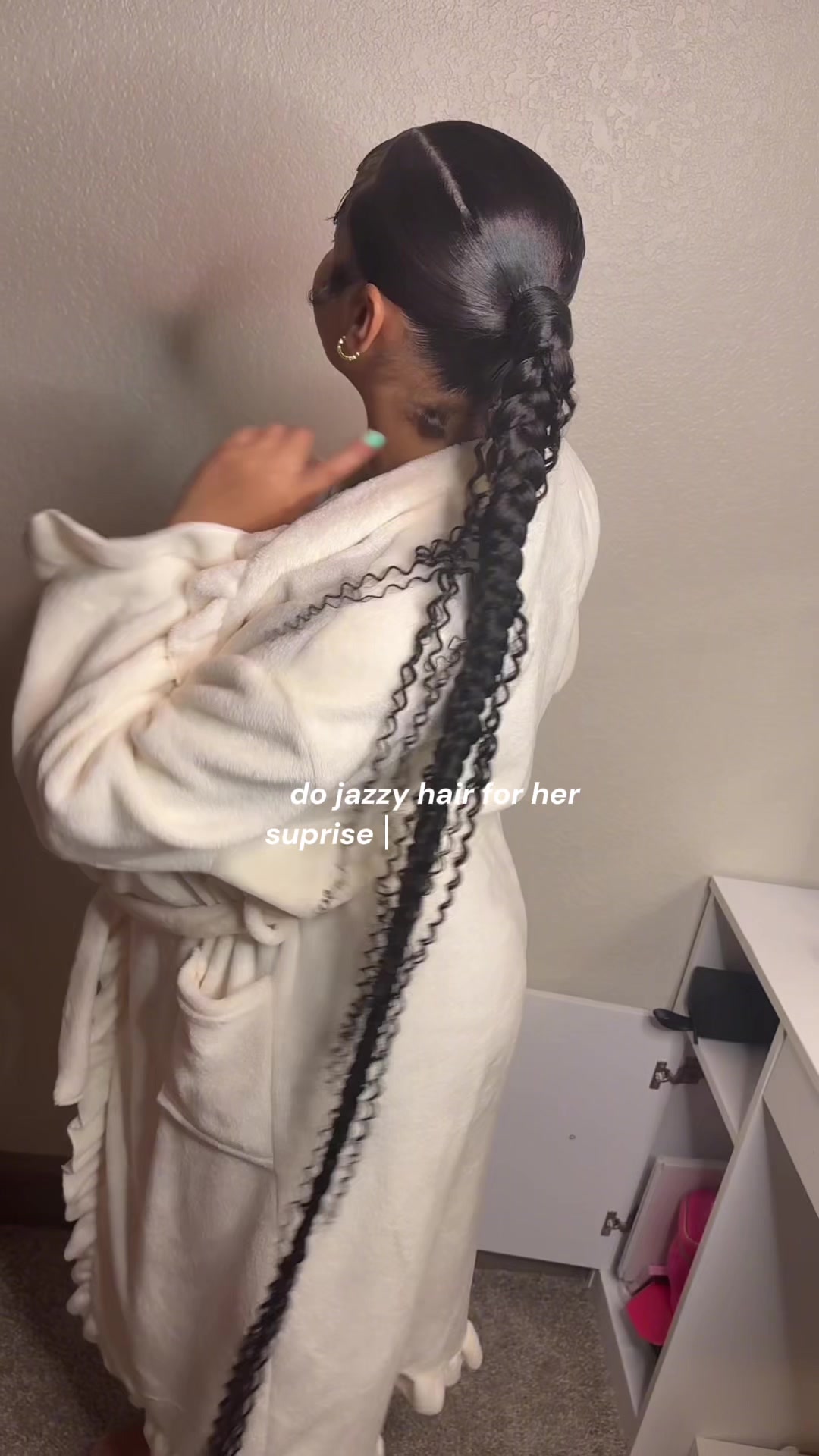 @monique
