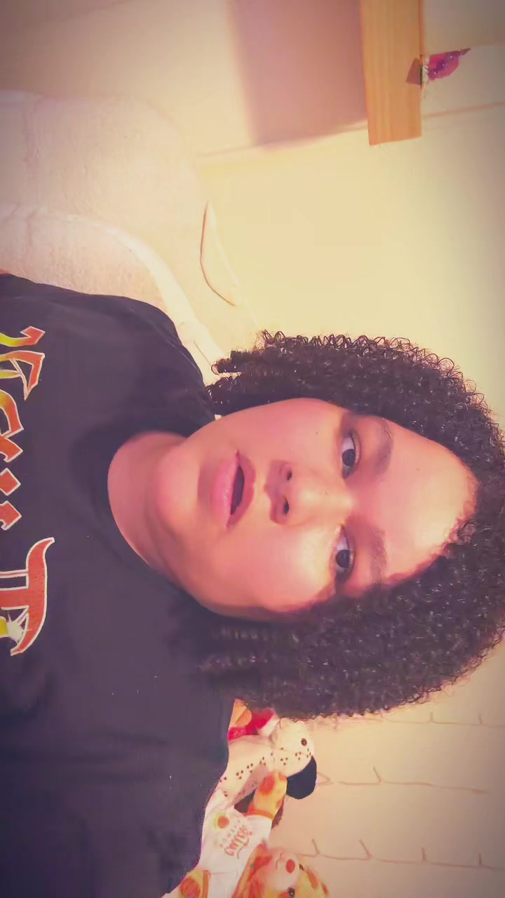 @Nevaeh✝️💛