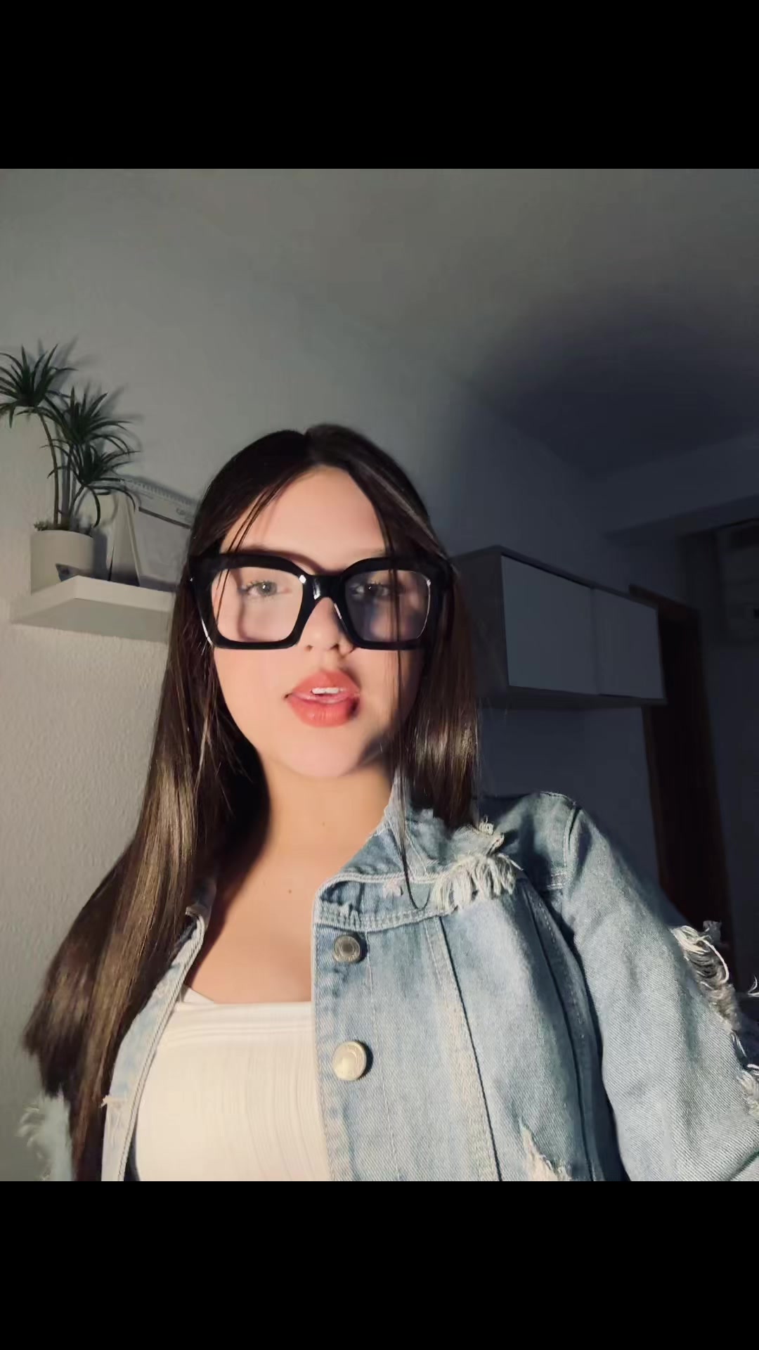 @𝓿𝓮𝓻𝓸𝓷𝓲𝓬𝓪🎀