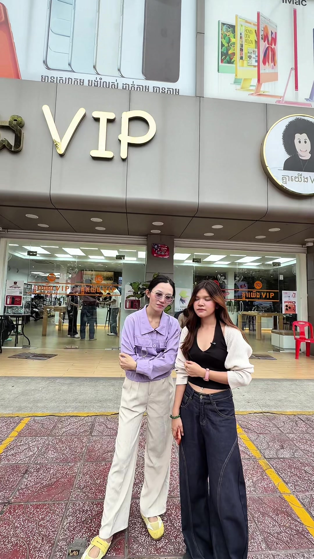 @Li ching E 🇰🇭🇰🇭
