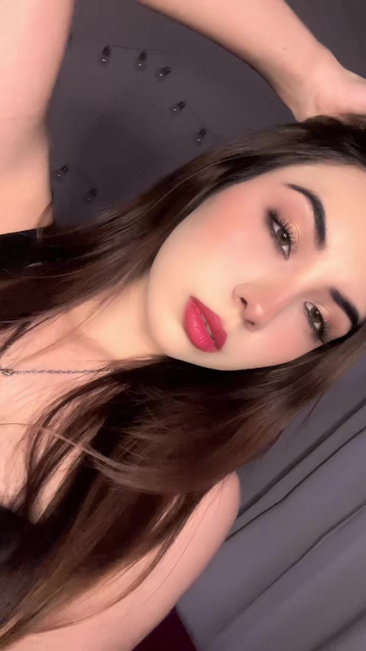 @️Liz Carrillo