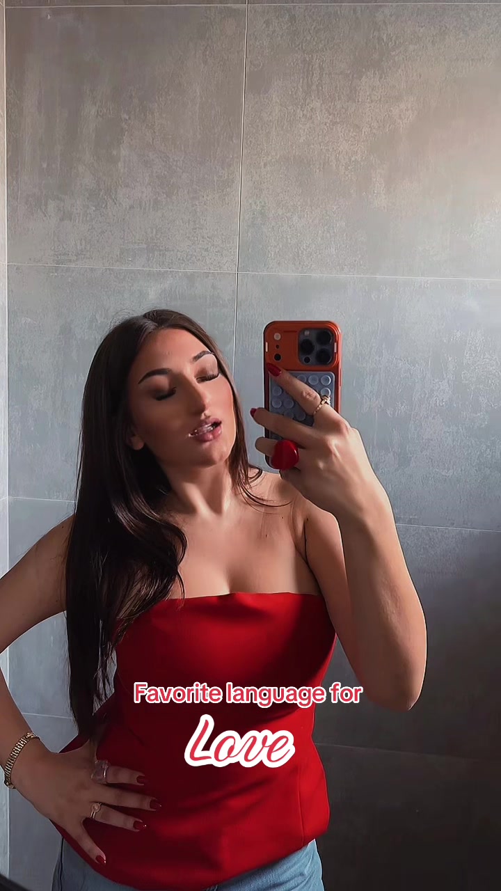 @⏾