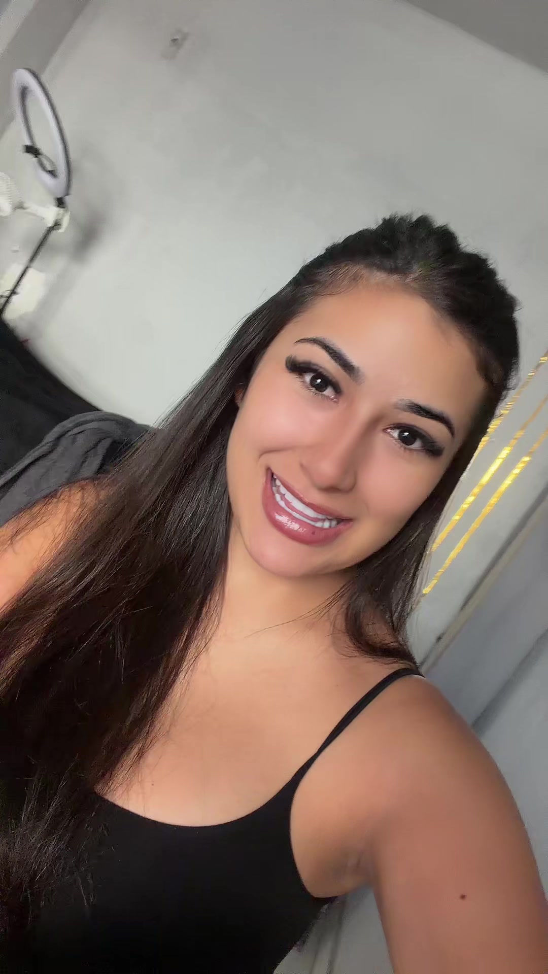 @user81574743725