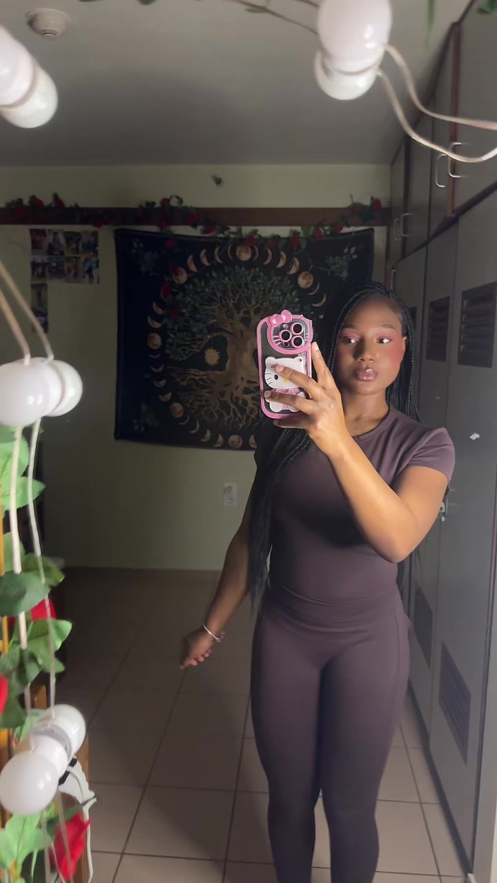 @Nastassia🇯🇲