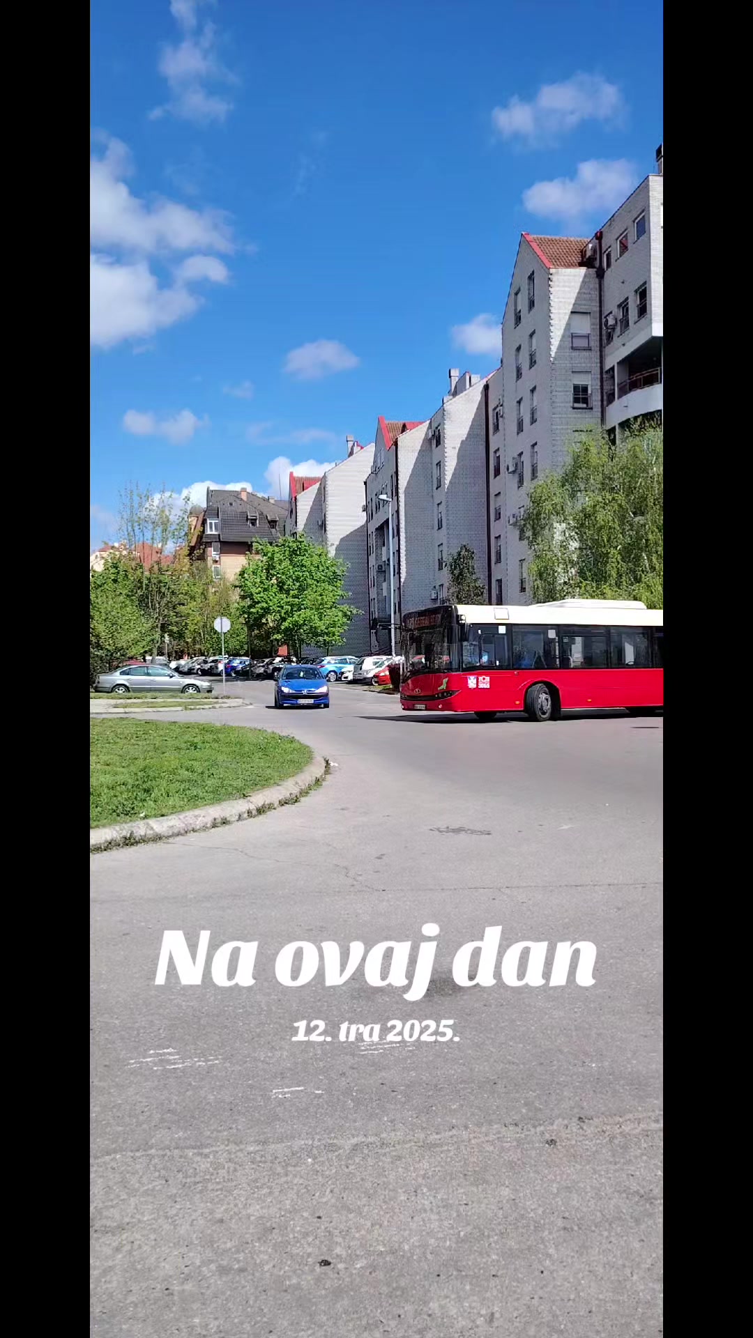@Autobusi