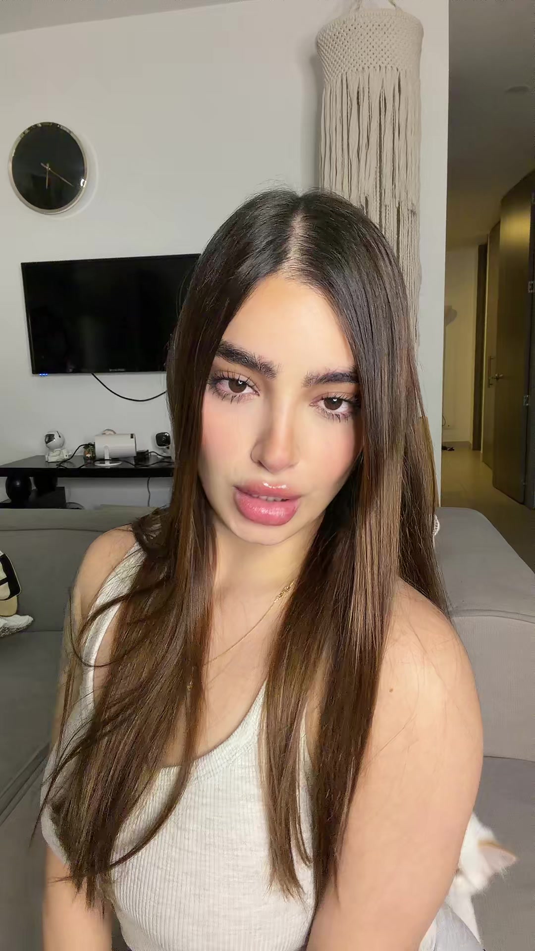@Laura&ensp;sahar