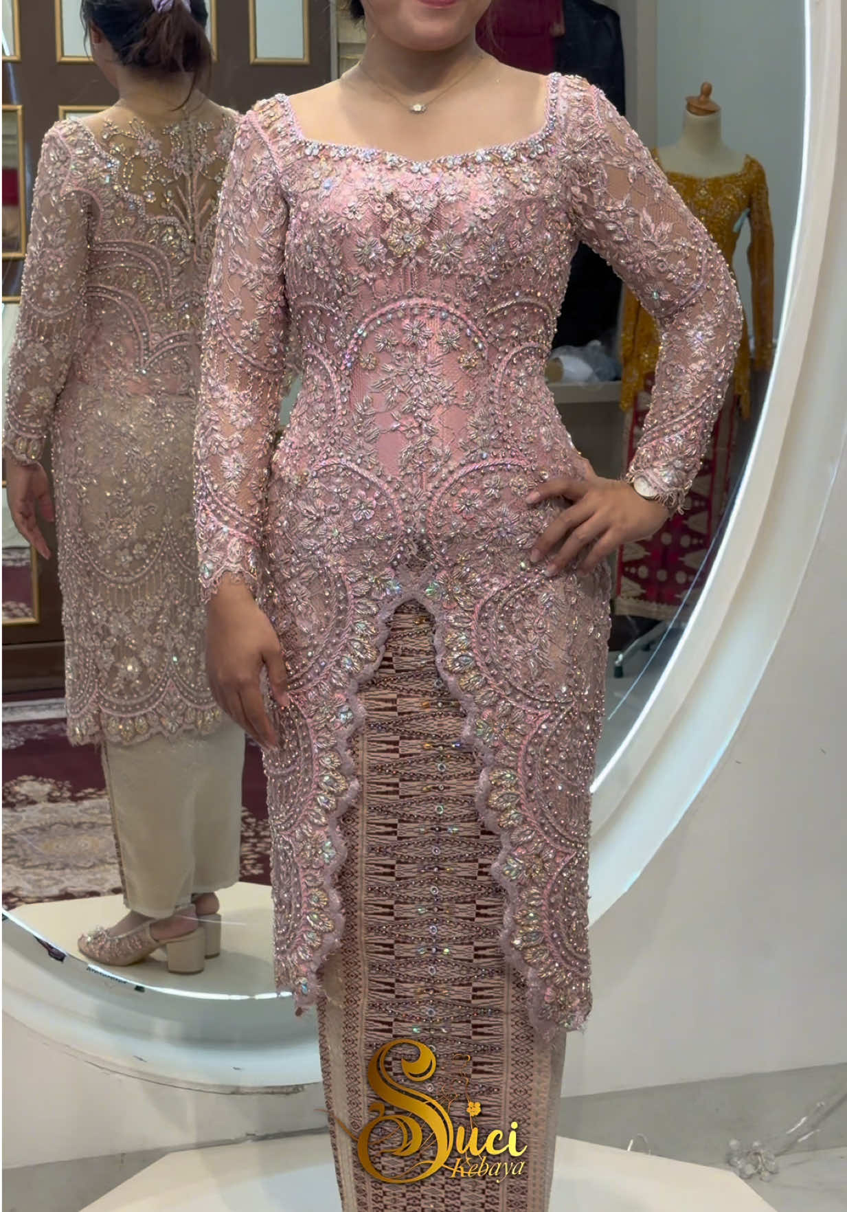 @Suci kebaya