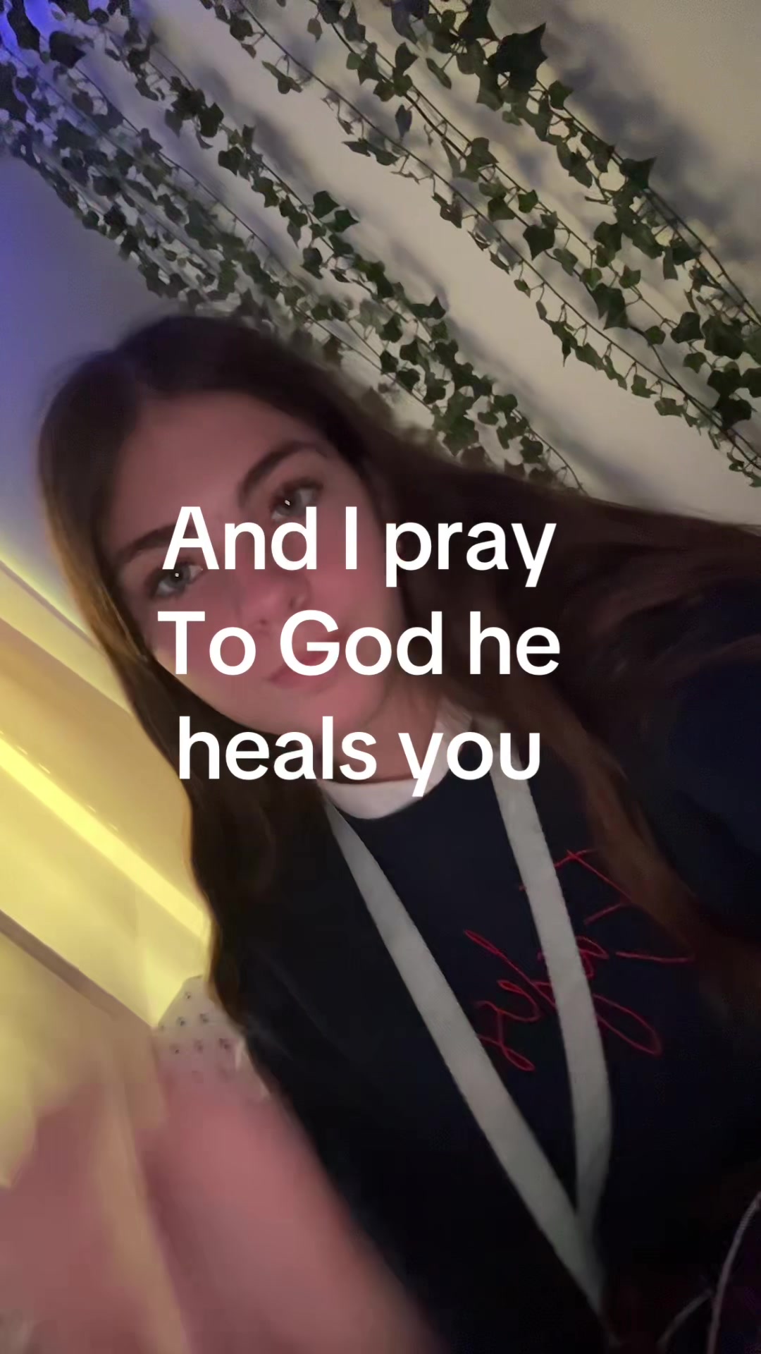 @???