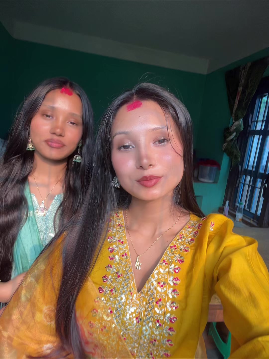 @सुमित्रा