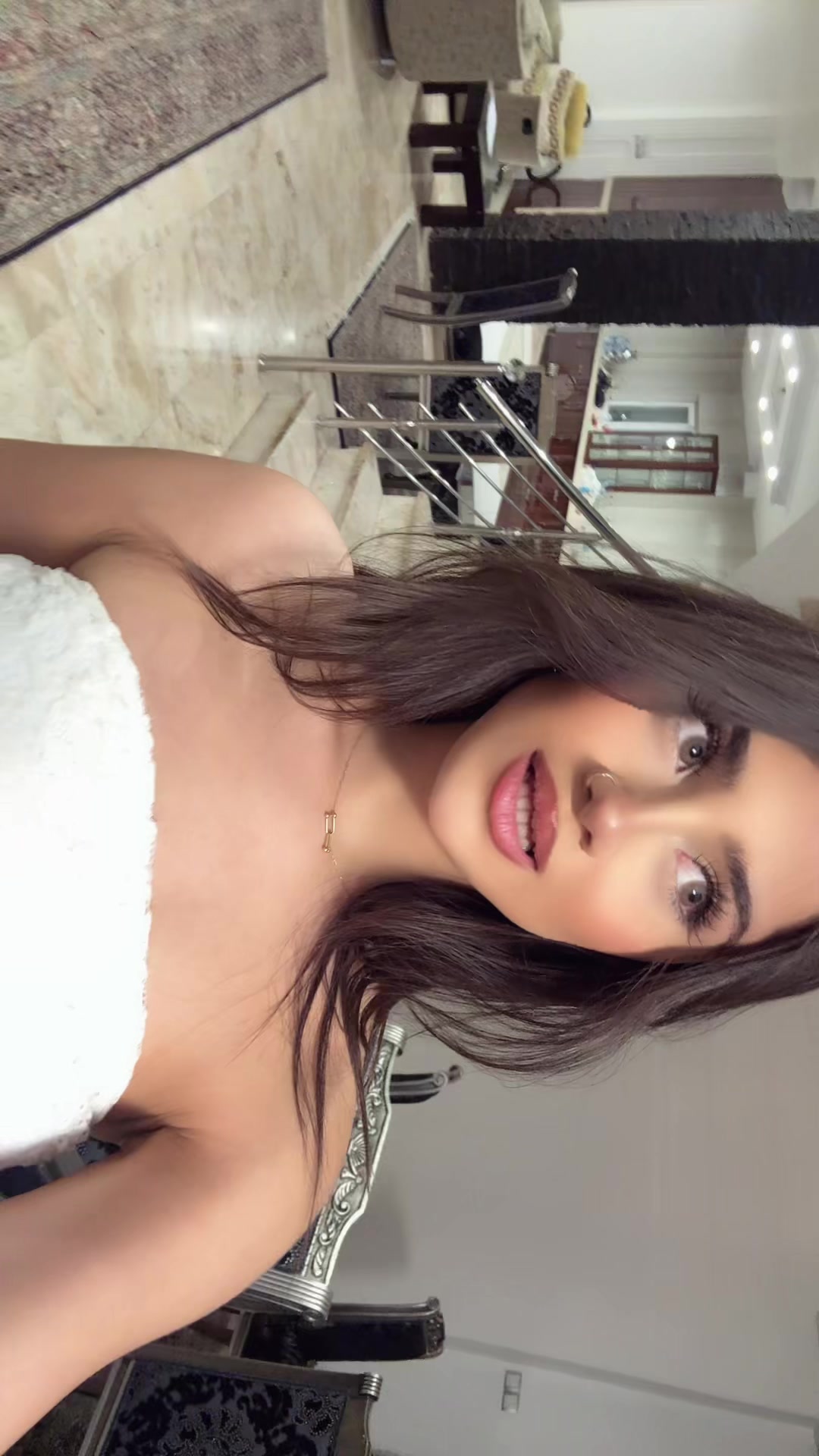 @elsa_eli