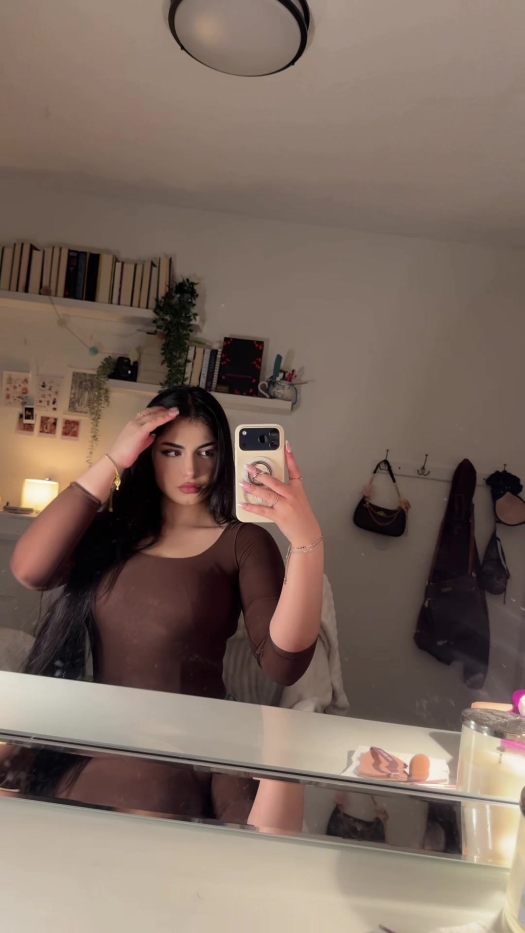 @Hus_77